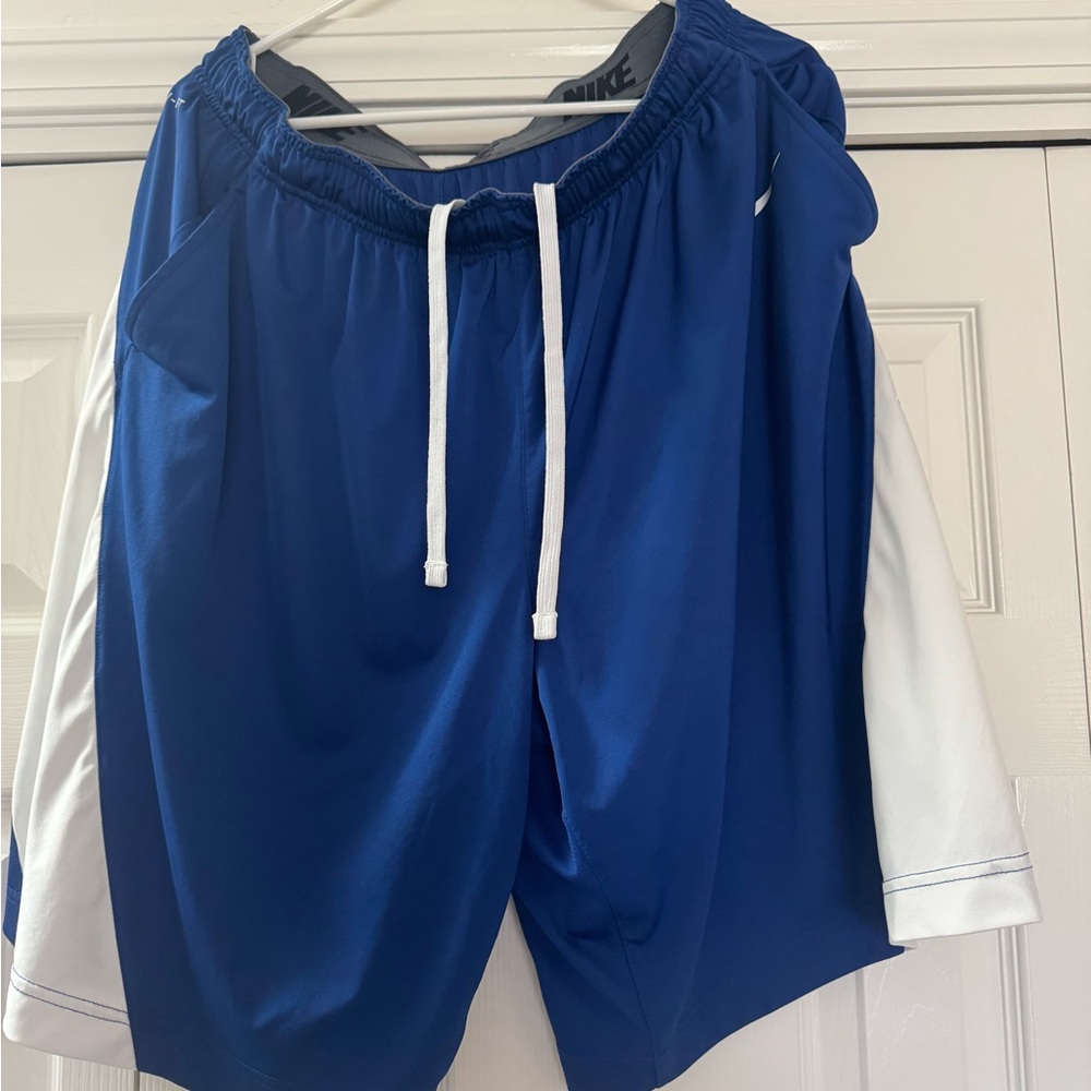 Nike Men's Toronto Blue Jays Royal Blue and White Athletic Shorts XXL